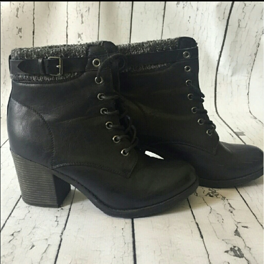 Lace up combat boots